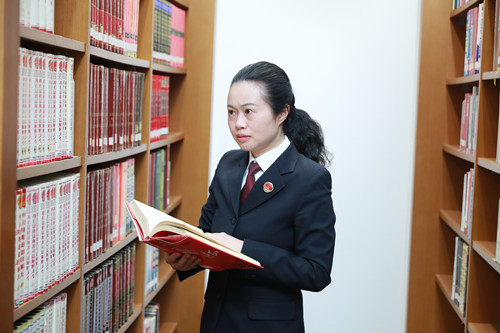 102顾静薇.jpg